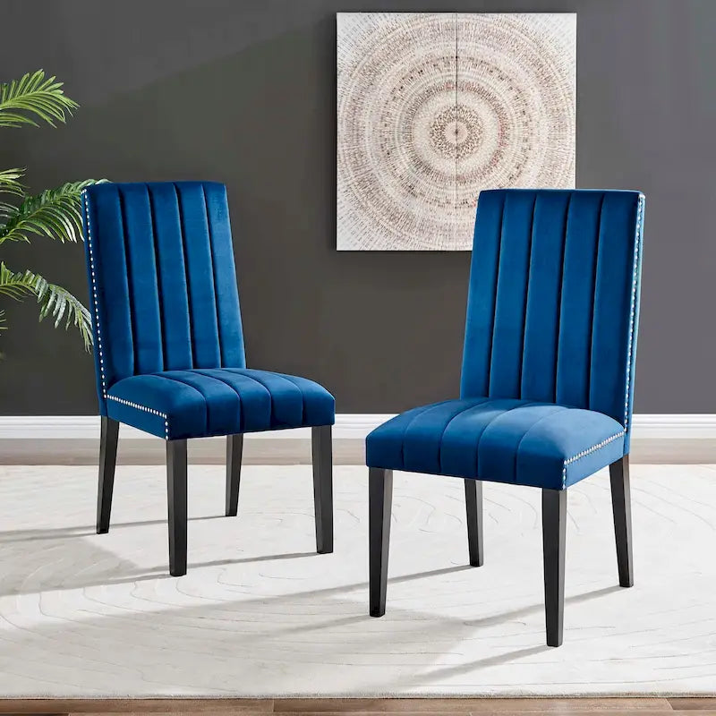 Chaise de salle à manger en velours avec capitonnage à canaux et garniture cloutée