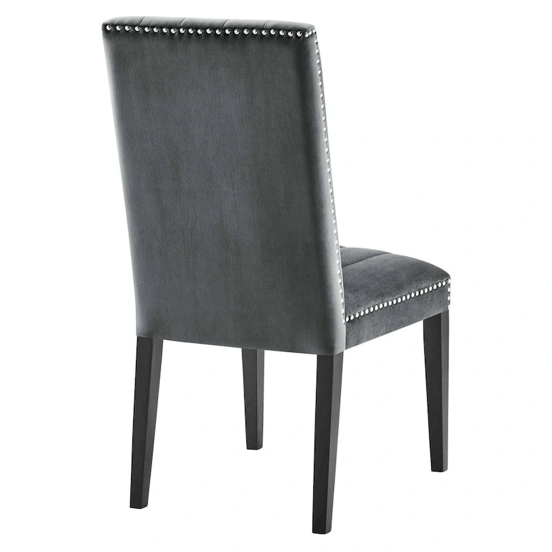 Chaise de salle à manger en velours avec capitonnage à canaux et garniture cloutée